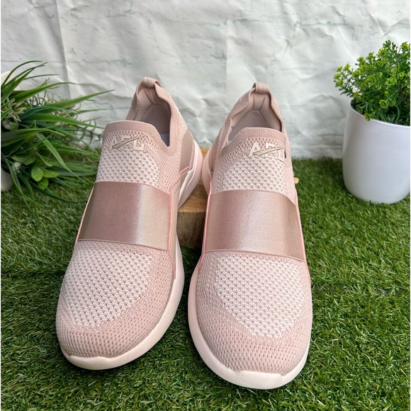 APL Athletic Propulsion Labs APL Lululemon womens size  9.5 Rose Dust/ Nude - Picture 7 of 17